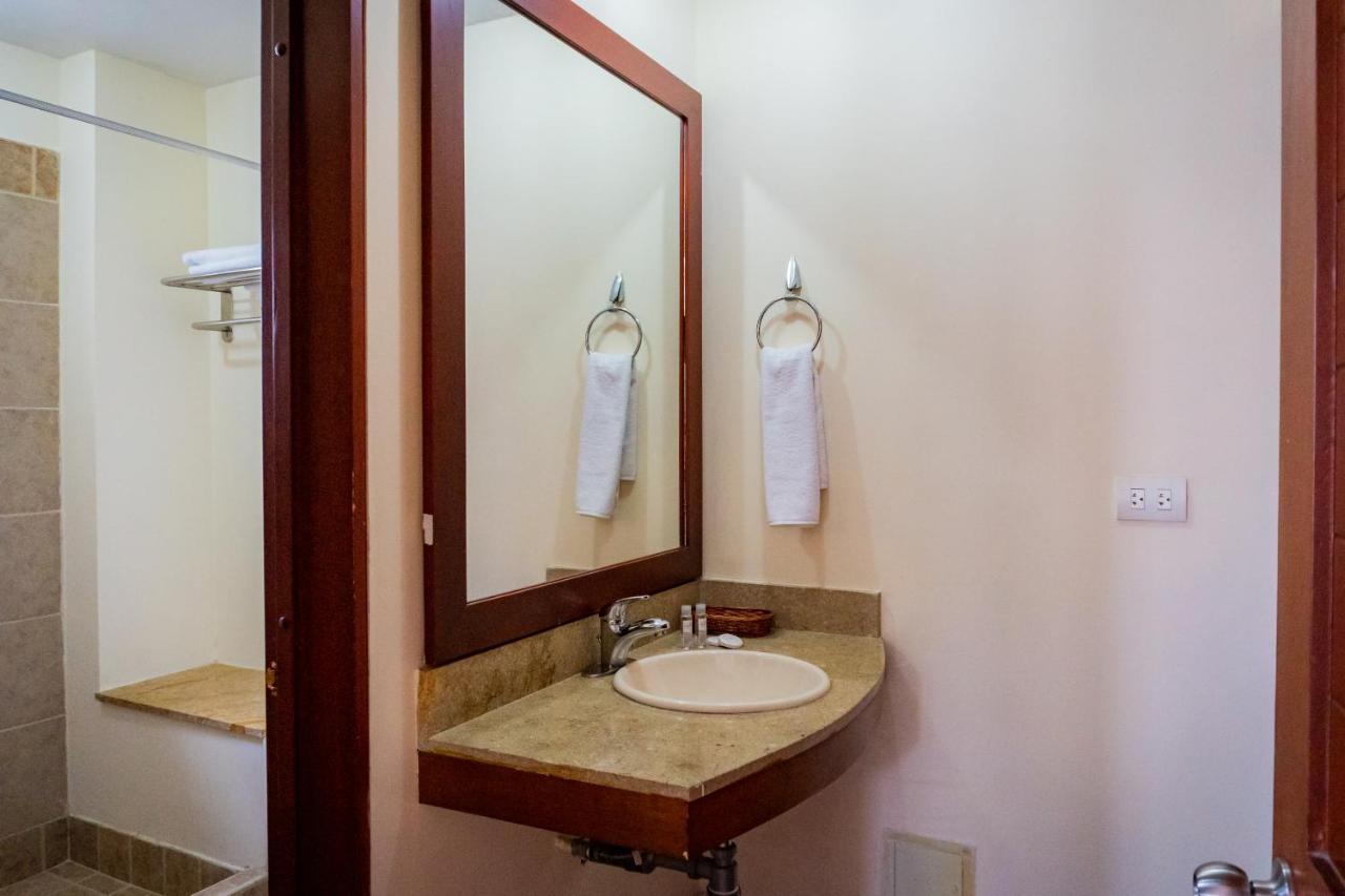 Hotel Penon Suites Girardot Exterior photo