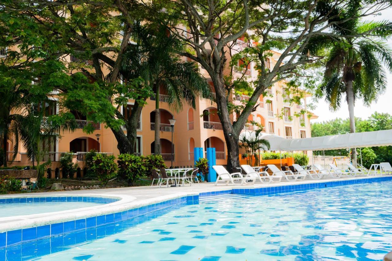 Hotel Penon Suites Girardot Exterior photo