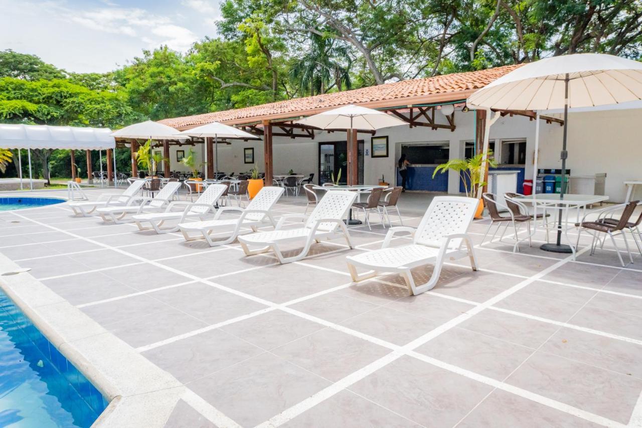 Hotel Penon Suites Girardot Exterior photo