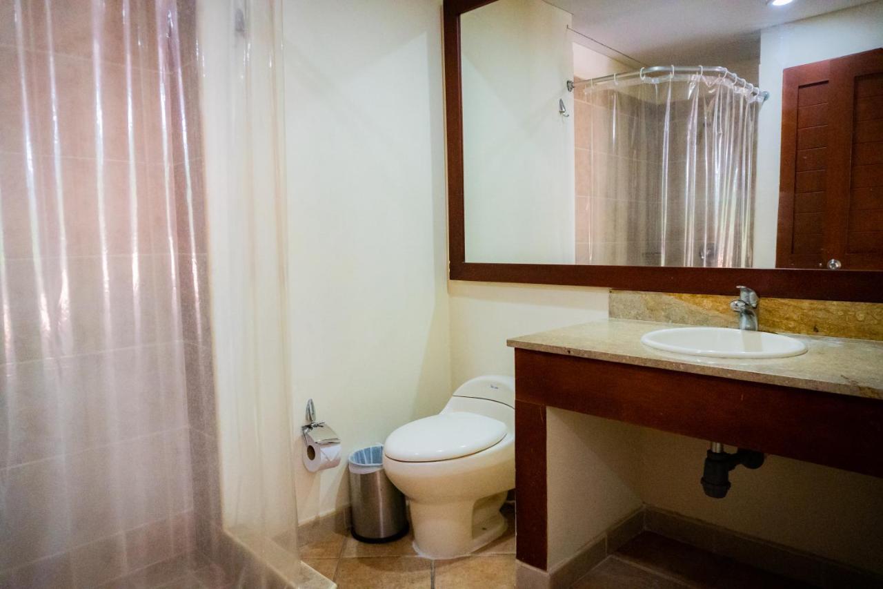 Hotel Penon Suites Girardot Exterior photo