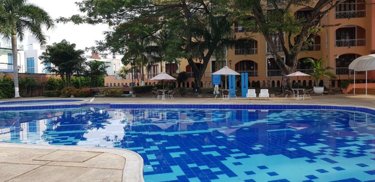Hotel Penon Suites Girardot Exterior photo