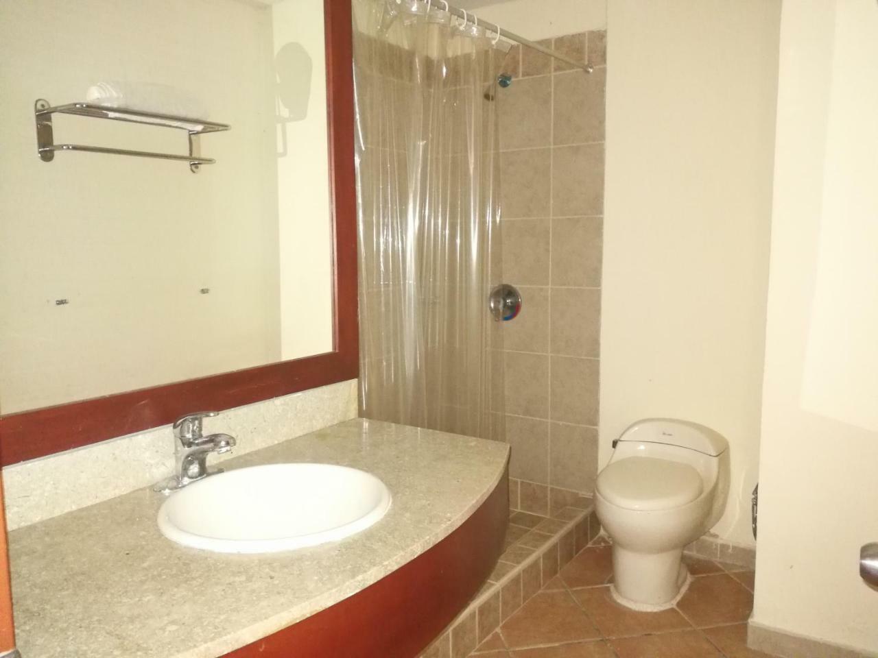 Hotel Penon Suites Girardot Exterior photo