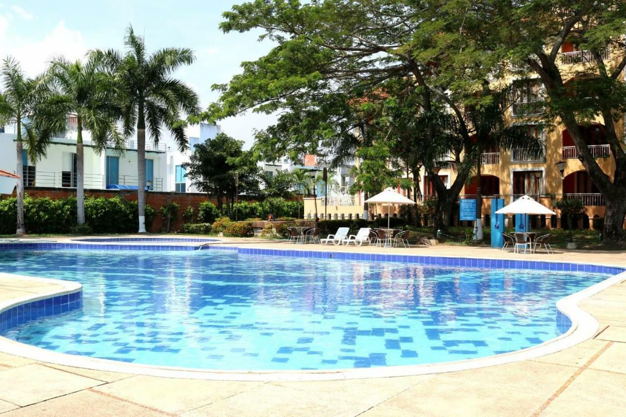 Hotel Penon Suites Girardot Exterior photo